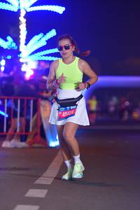 BIB: 45424
                            <button type="button" onclick="openModal(21518862)" class="btn btn-primary btn-sm float-right btn-popup" data-toggle="modal" data-target=".modal-high-quality">
                        <i class="fas fa-shopping-cart"></i> Add to Cart
                    </button>
                                            <button type="button" onclick="isThisMe(21518862, true)" class="btn btn-success btn-sm float-right btn-popup btn-isme hidden" data-toggle="tooltip" data-placement="bottom" title="นี่คือรูปของคุณใช่ไหม คลิกที่นี่เพื่อเอาเข้าอัลบั้ม">
                        <i class="fas fa-plus"></i> Add to album
                    </button>
                    <button type="button" onclick="isThisMe(21518862, false)" class="btn btn-warning btn-sm float-right btn-popup btn-isnotme hidden">
                        <i class="fas fa-ban"></i> Remove from album
                    </button>